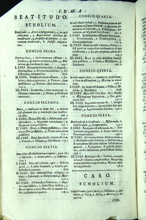 "Tertullianus praedicans, et supra quamlibet materiam omnibus anni dominicis, et festis non ordinarijs solum, sed etiam extraordinarijs